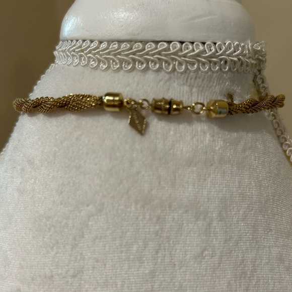 Marked Sarah Coventry golden braids vintage choker necklace twisted mesh design - Picture 2 of 5